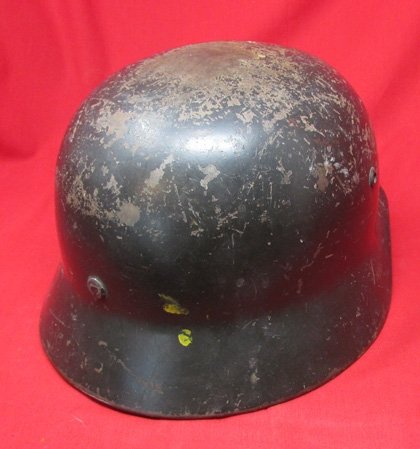  German WWII Army M1935-40 Steel Helmet, ET64 — image 4
