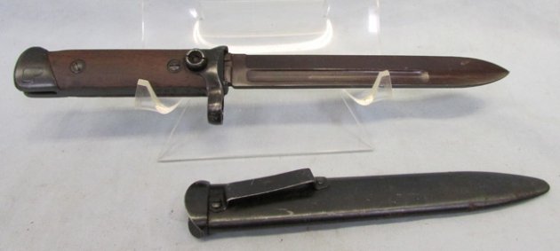  Italian WWII M1938 Folding Blade Cacarno Bayonet & Scabbard — image 4