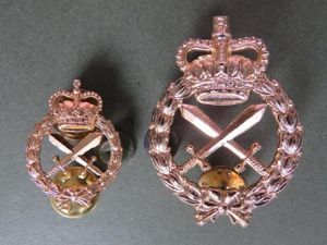 Australia Army Post 1953 Royal Australian Corps of Military Police Cap & Collar Badge