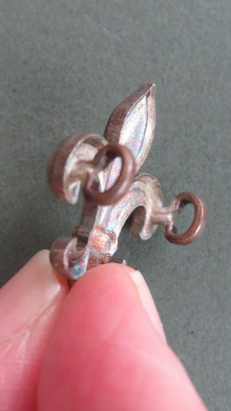 British Army The Manchester Regiment Post 1924 Officers Collar Badge