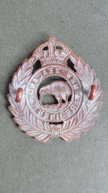 New Zealand Army The New Zealand Regiment Cap Badge