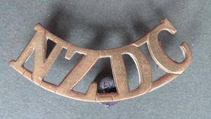 New Zealand Army WW1 'New Zealand Dental Corps' Shoulder Title