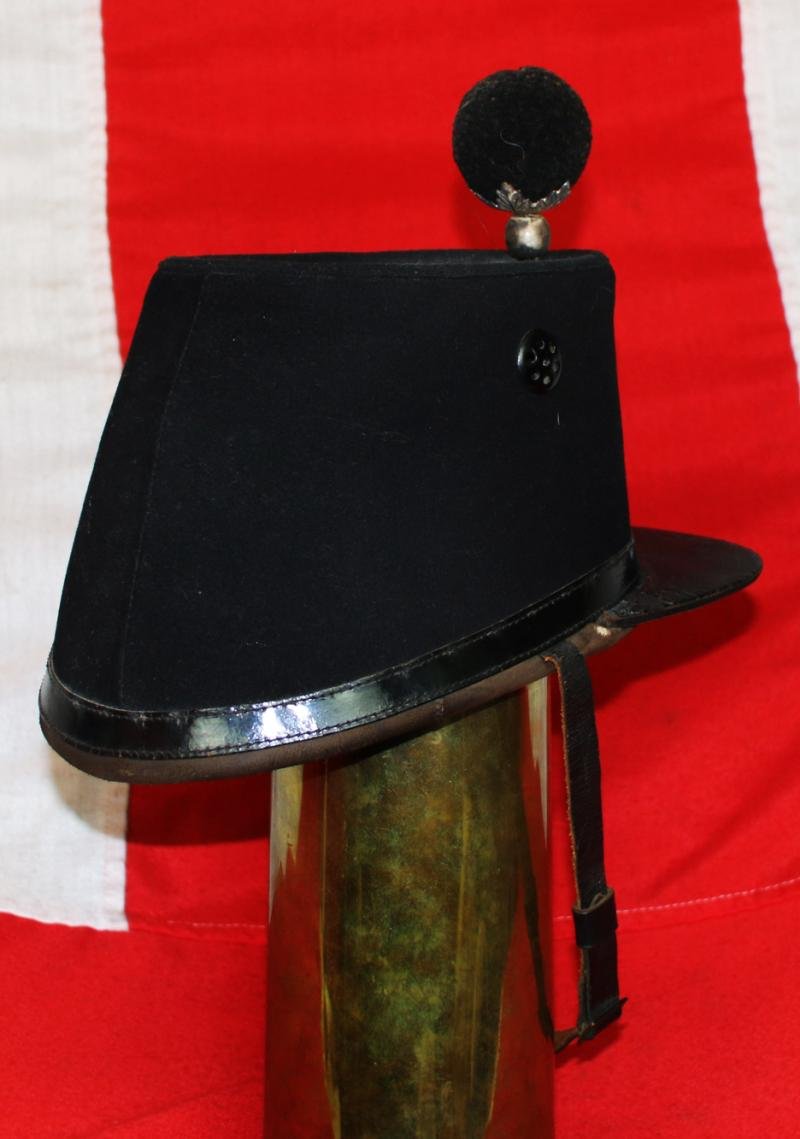 A Superb & Excellent Condition Mid Victorian Infantry Shako Service Cap, Pierced Centre, Double Crowned, With Lion Centre. General Service Shako Helmet Plate & And Rarely, Complete & Original, Leather Chin Strap