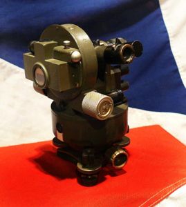 A Most Scarce French WW1 Military Theodolite Manufactured by M G Huet of Paris. 61/1660 Artillerie Milliemes