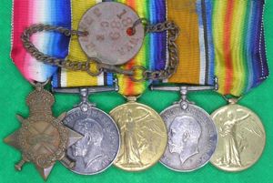 WW1 FAMILY GROUP TO BROTHERS, 2nd BRADFORD PALS, D.O.W F&F 30-6-1916 & W.RIDING.REGT, WOUNDED 1917