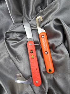 VIETNAM WAR ERA PARATROOPER CORD CUTTING KNIFE & HOOK