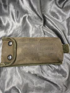 VIETNAM WAR ERA SMALL ARMS CLEANING KIT
