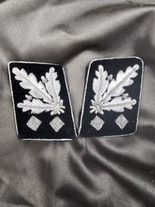 WWII GERMAN WAFFEN-SS OBERGRUPPENFIEHRER COLLAR TABS