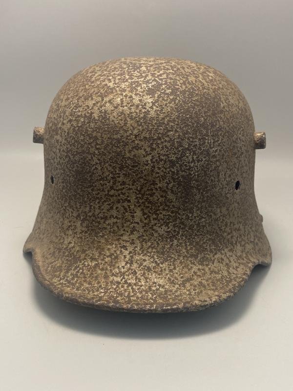 WW1 German Army M16 Helmet — image 2