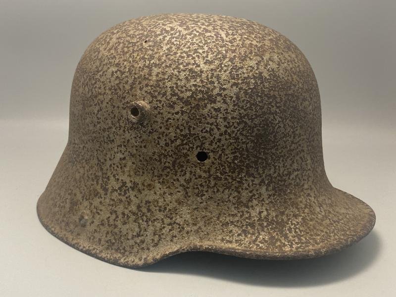 WW1 German Army M16 Helmet — image 3