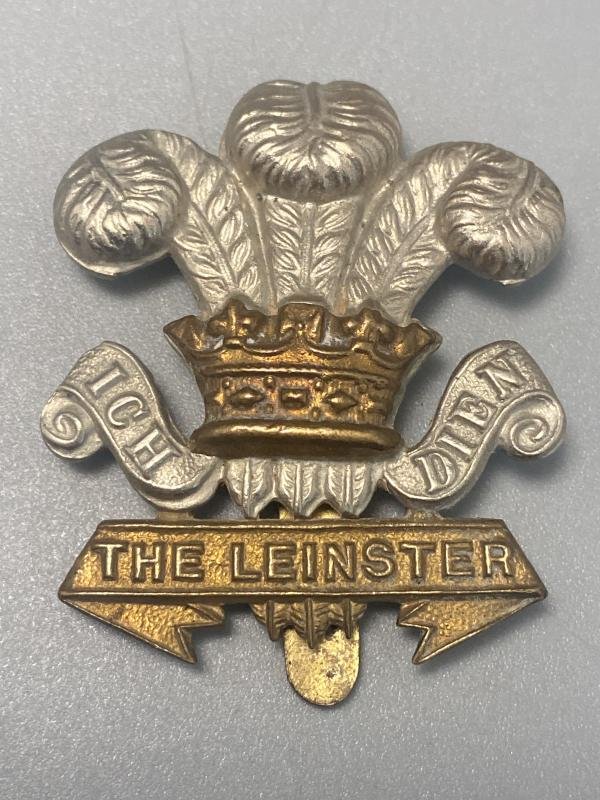 WW2 The Leinster Regiment Cap Badge