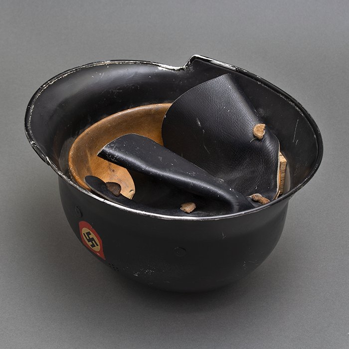JDE132 Lightweight Feuerschutzpolizei double decal helmet — image 13