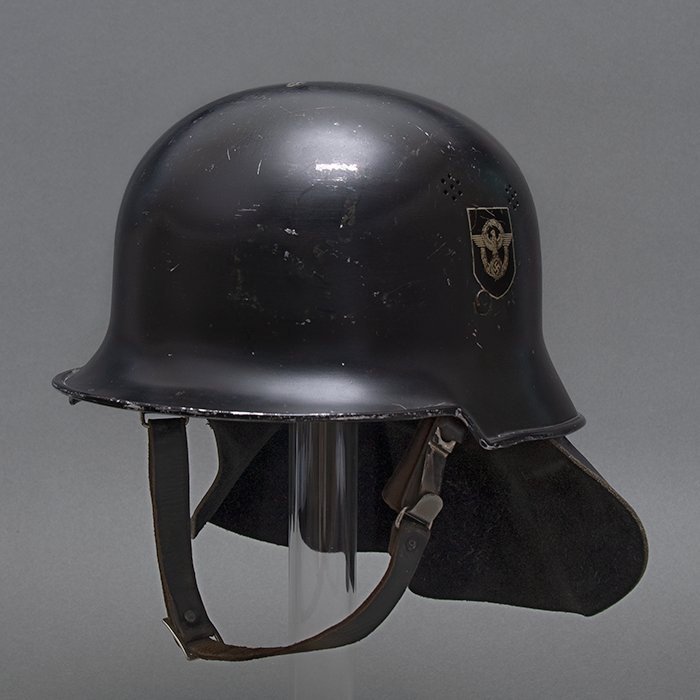 JDE132 Lightweight Feuerschutzpolizei double decal helmet — image 5