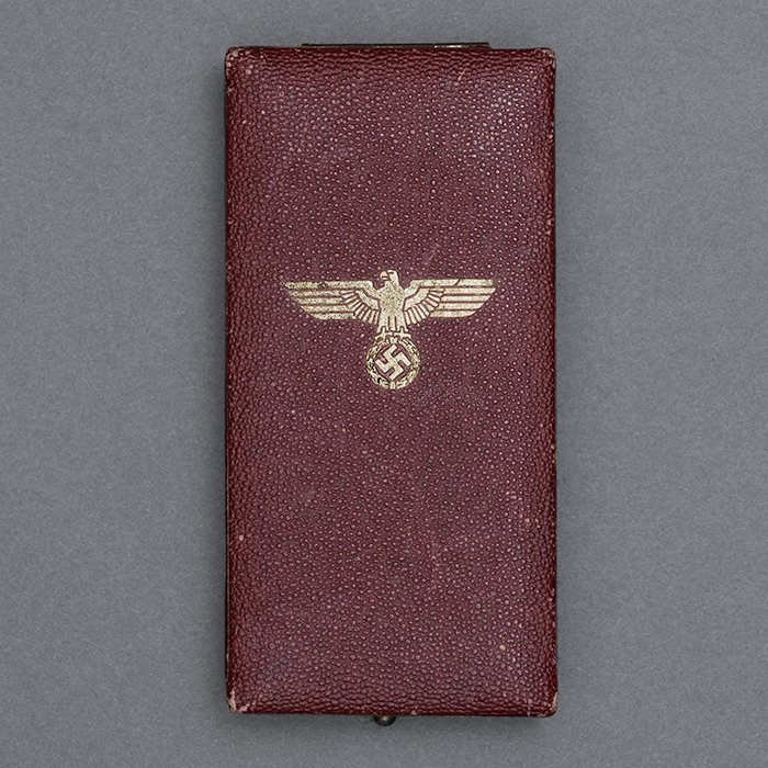 JDE69 Cased Anschluss Commemorative Medal — image 6
