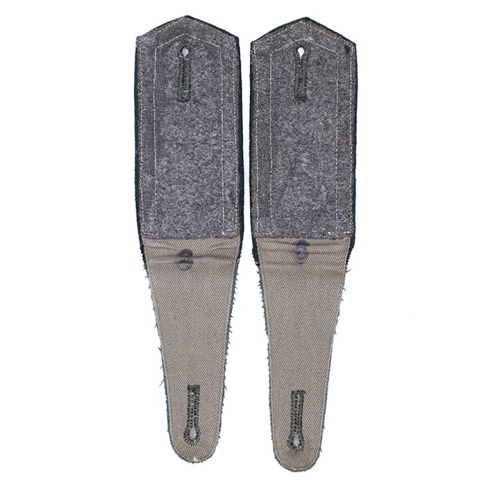 TGA6 Matched pair of pre war Feldbluse shoulder straps for a Heer Unteroffizier in Infanterie-Regiment 119 — image 4