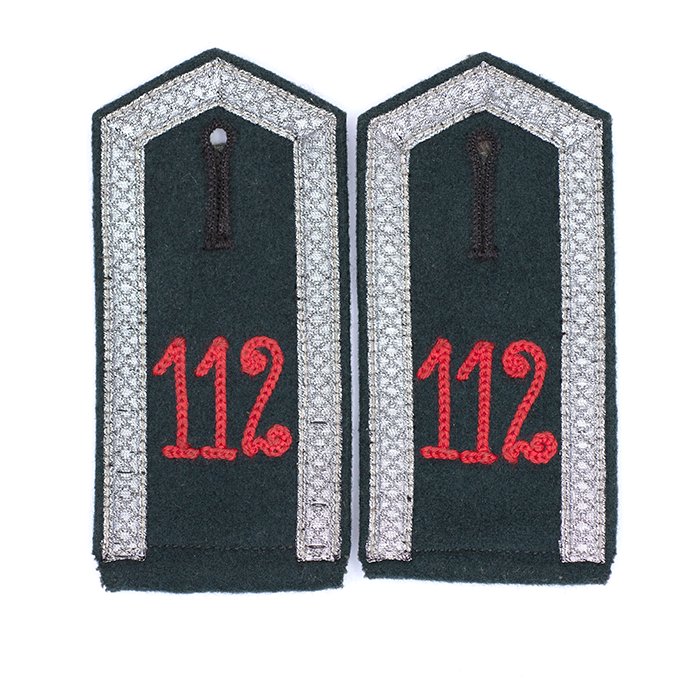 TGA7 Matched pair of pre war Feldbluse shoulder straps for a Heer Unteroffizier in Gebirgs-Artillerie-Regiment 112