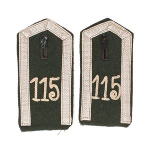 GAA29 Matched pair of prewar Feldbluse style slip on shoulder straps for a Heer Infanterie Unteroffizier