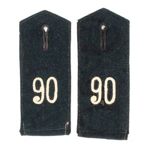 GAA21 Matched pair of prewar Feldbluse style slip on shoulder straps for a Heer Infanterie EM