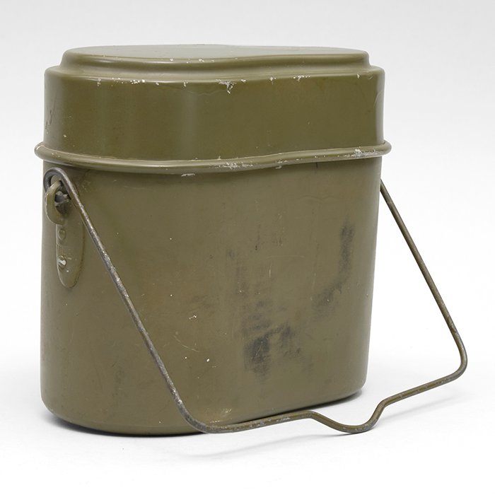 TOA80 Excellent olive painted mess tin — image 7