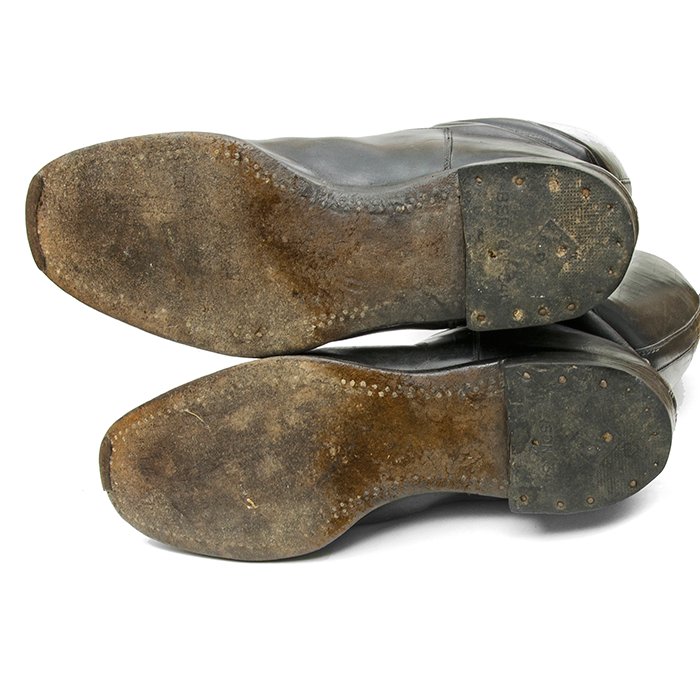 PMA18 Pair of officer boots — image 11