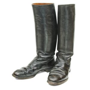PMA18 Pair of officer boots