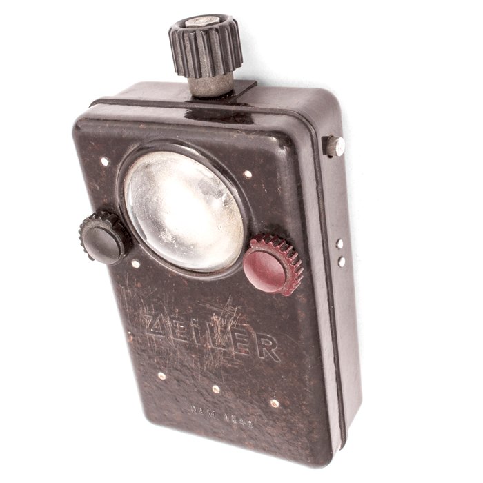 41A2H Field torch with body of bakelite