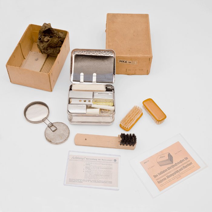 MCA26 Complete original in the box Mica personal hygiene kit — image 4