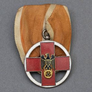 DMI78 Deutsche Rote Kreuz Servce Medal