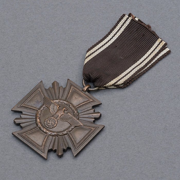 DMI80 Ten Year NSDAP Faithful Service Medal — image 3