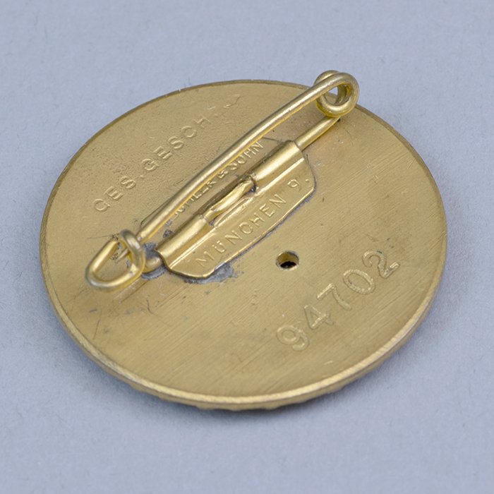 PAU19 Matched set of Golden Party Badges — image 5