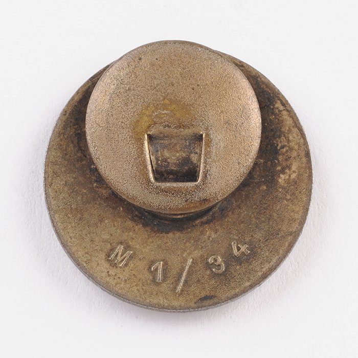 DM122 Enameled NSDAP party membership badge, M1/34 — image 3
