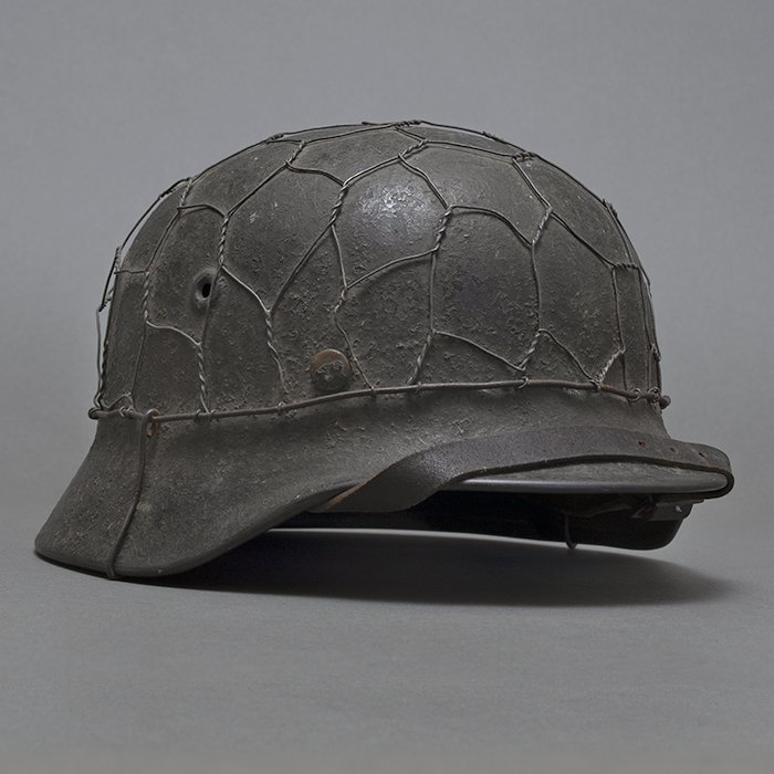 RAS52 Heer M40 single decal rough texture half basket wire camouflaged helmet — image 21