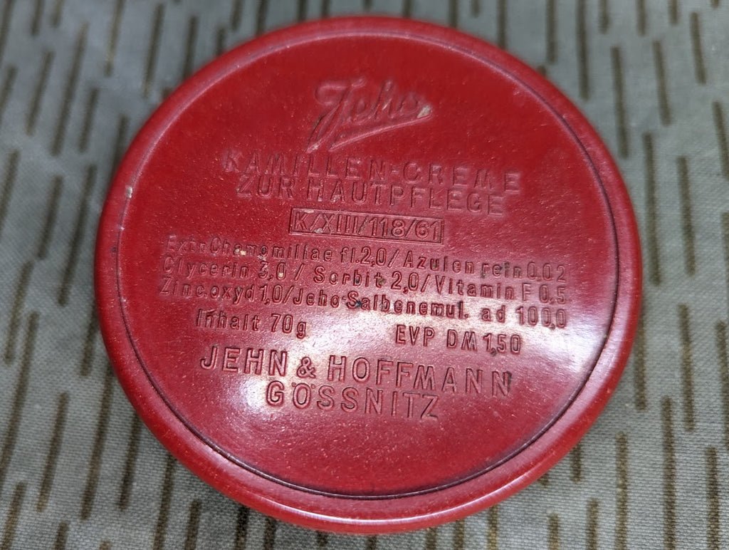 East German Red Bakelite Skin Creme Container — image 4