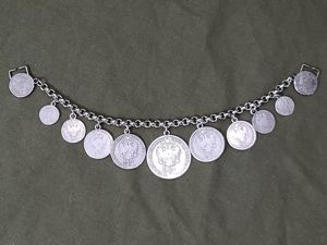 Charivari Tracht Chain
