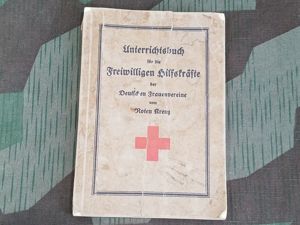 DRK Red Cross Course Book for Female Personnel 1932