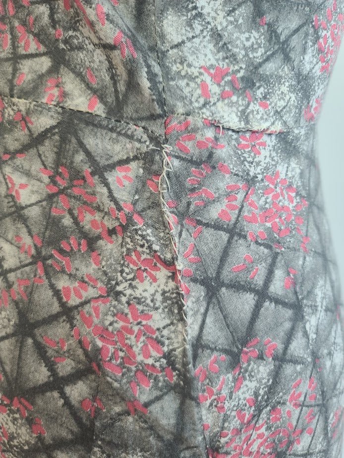 Pink and Gray Zipper Front Dress(B-36.5' W-28' H-35') — image 9