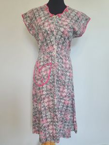 Pink and Gray Zipper Front Dress(B-36.5' W-28' H-35')