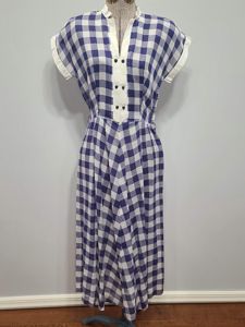 Blue and White Plaid Dress(B-36' W-27' H-39')