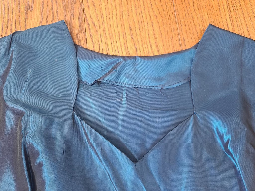 Blue Shiny Iridescent Dress(B-40' W-31' H-48') — image 13