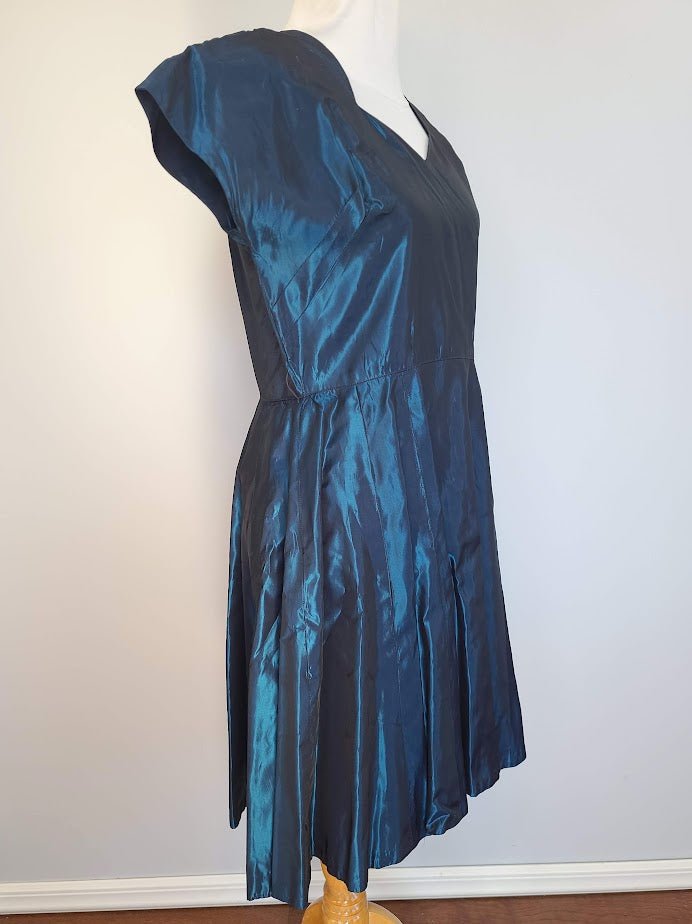 Blue Shiny Iridescent Dress(B-40' W-31' H-48') — image 5