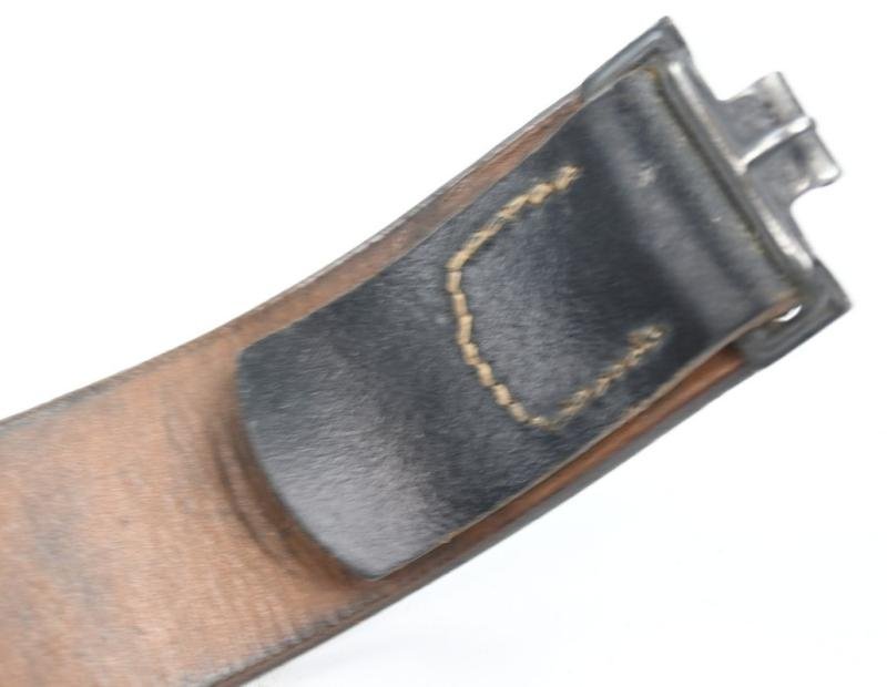 German LW Beltbuckle with Belt 'F.W. Assmann' — image 6
