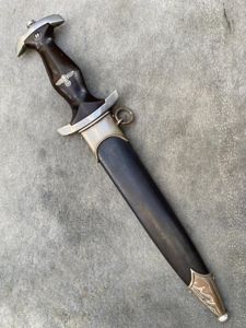 AN EARLY '33 SS DAGGER - ERASED ROHM BY ROBERT KLASS WITH SS NUMBER!