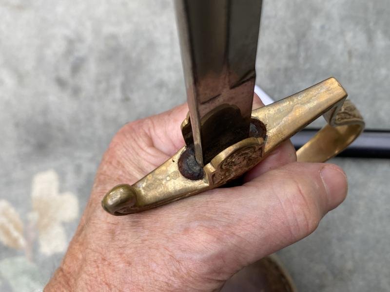 A NICE EARLY ALL BRASS WEHRMACHT OFFICERS SWORD BY ALCOSO. — image 9