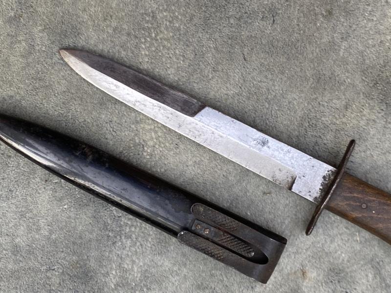 A LUFTWAFFE FIGHTING KNIFE '5' MARKED BLADE. — image 5