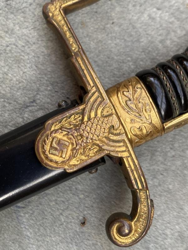 A VERY EARLY ALL BRASS 'WRANGLE' OFFICERS SWORD. — image 5