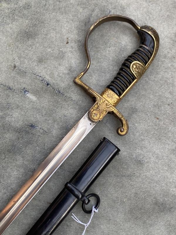 A VERY EARLY ALL BRASS 'WRANGLE' OFFICERS SWORD. — image 6