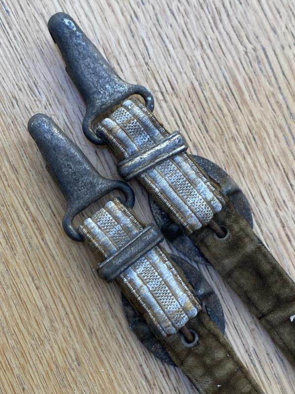 A RARE SET OF 'HORSE SHOE TOP 'ARMY DAGGER HANGERS. — image 5