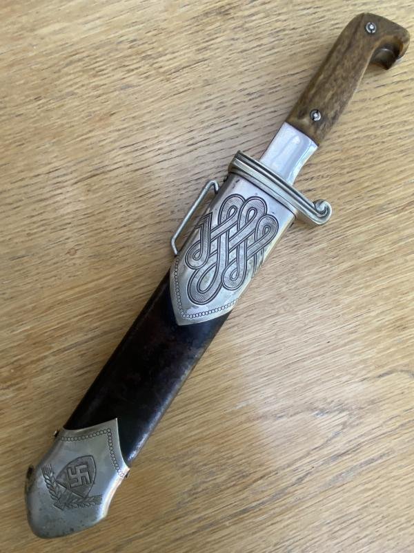 A VERY EARLY AND RARE 'FULL STAG' RAD HEWER. — image 5