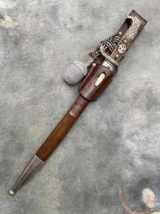 AN EXCELLENT 'RURAL' POLICE BAYONET, WITH FROG AND LARGE PORTAPEE.